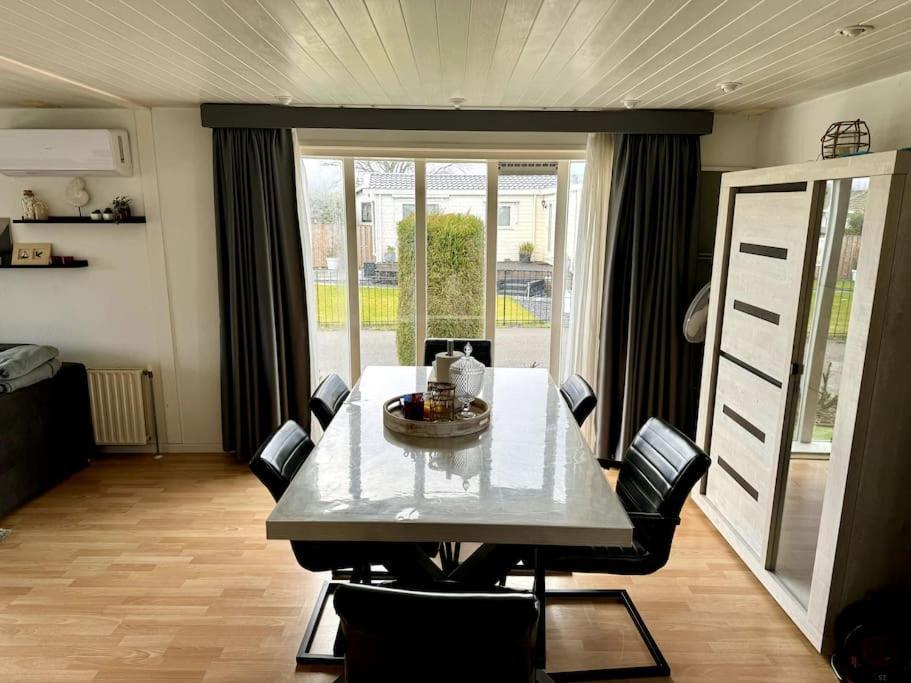 Luxe Chalet In Prachtig Natuurgebied Lith Luaran gambar